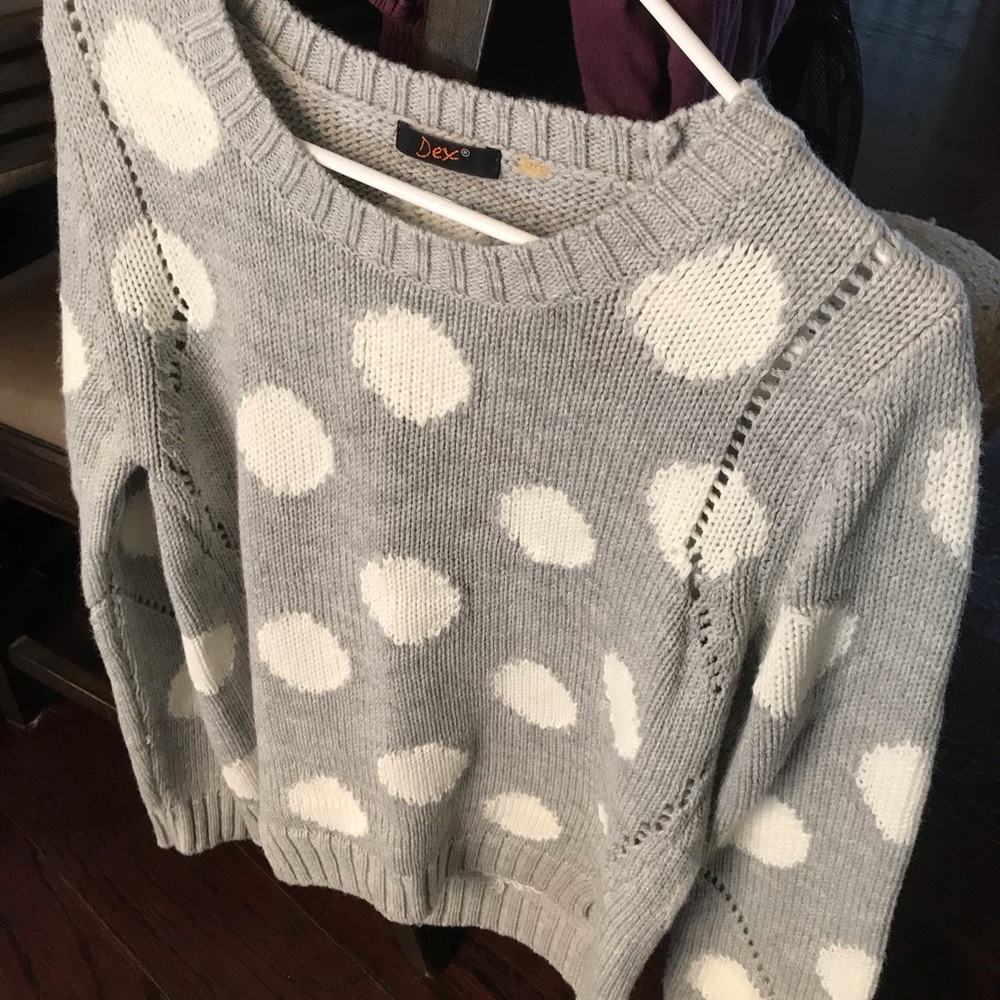 Women’s Dex Sweater- size Medium.